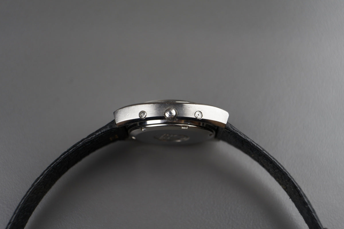 Megaquartz 39mm Quarz