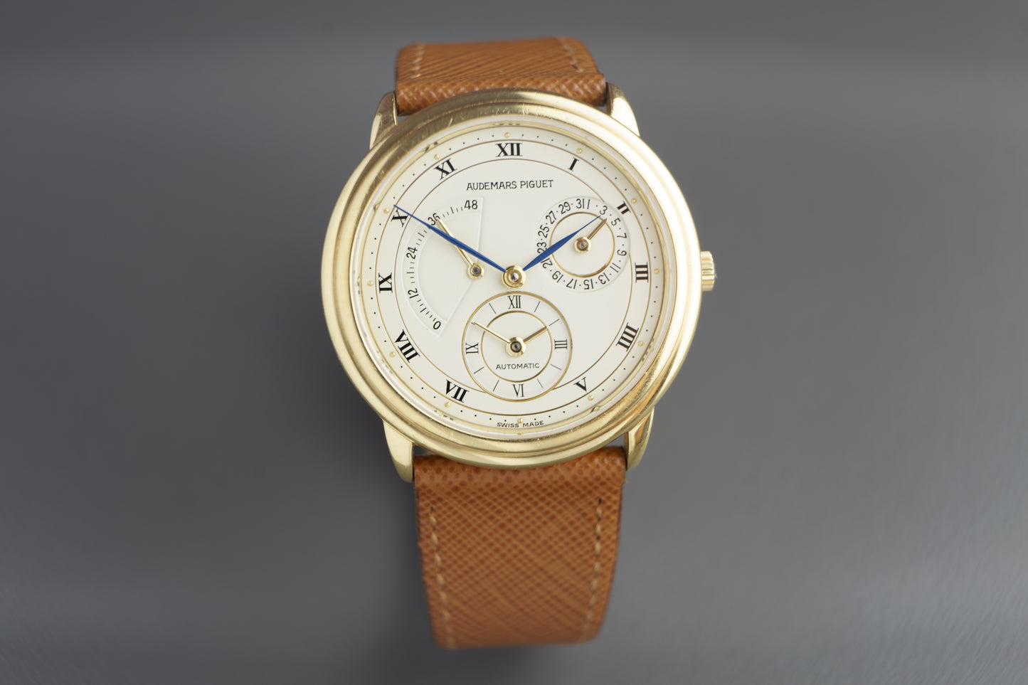 Dual Time Automatik Réf. 25685 | Full Set 36mm 18K Gelbgold