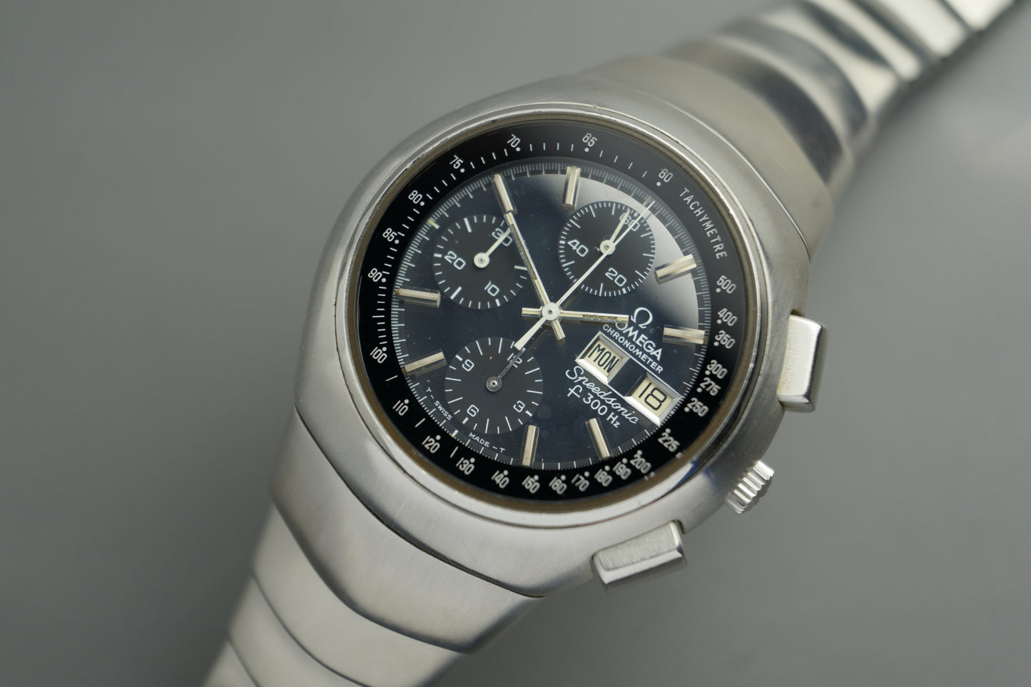 OMEGA Speedsonic Chronometer f300 Hz Stimmgabel Lobster