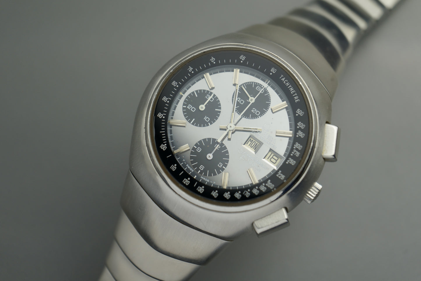 OMEGA Speedsonic Chronometer f300 Hz Stimmgabel Lobster