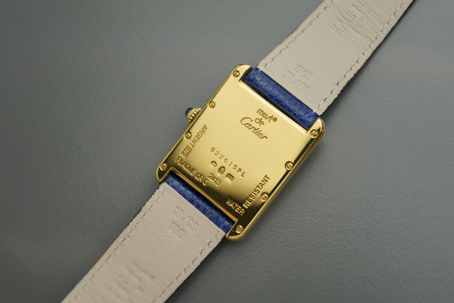 Tank Vermeil 2413 25 x 33 mm Arabic Numerals Etui