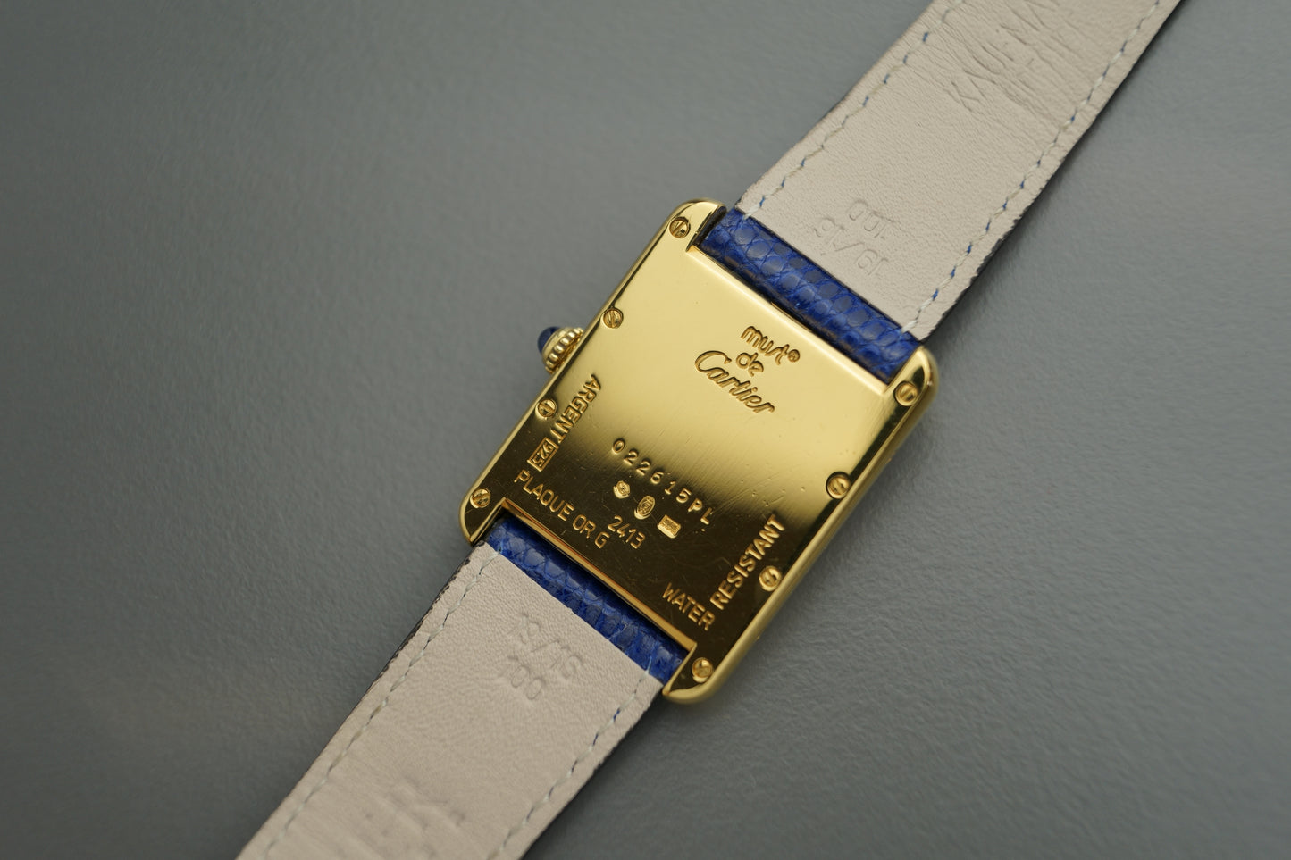 Tank Vermeil 2413 25 x 33 mm Arabic Numerals Etui