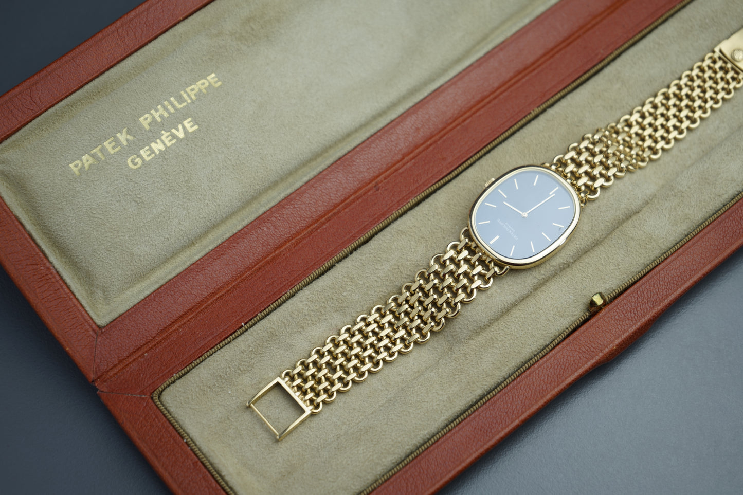 Ellipse d'Or Ref. 3848/001 | 27 x 32mm