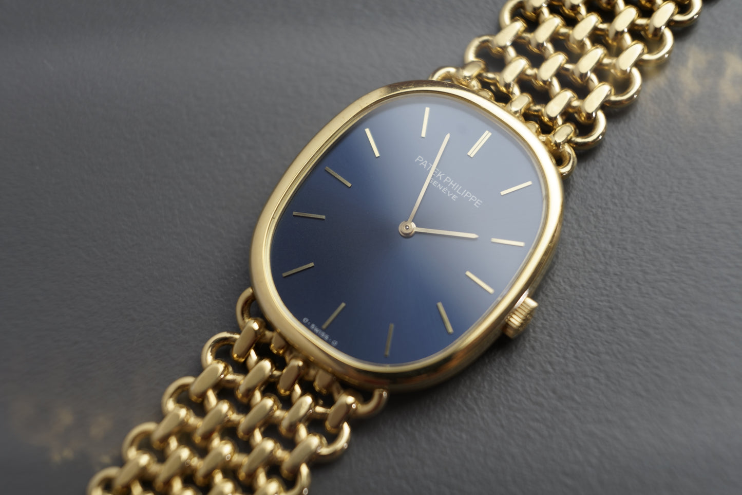 Ellipse d'Or Ref. 3848/001 | 27 x 32mm
