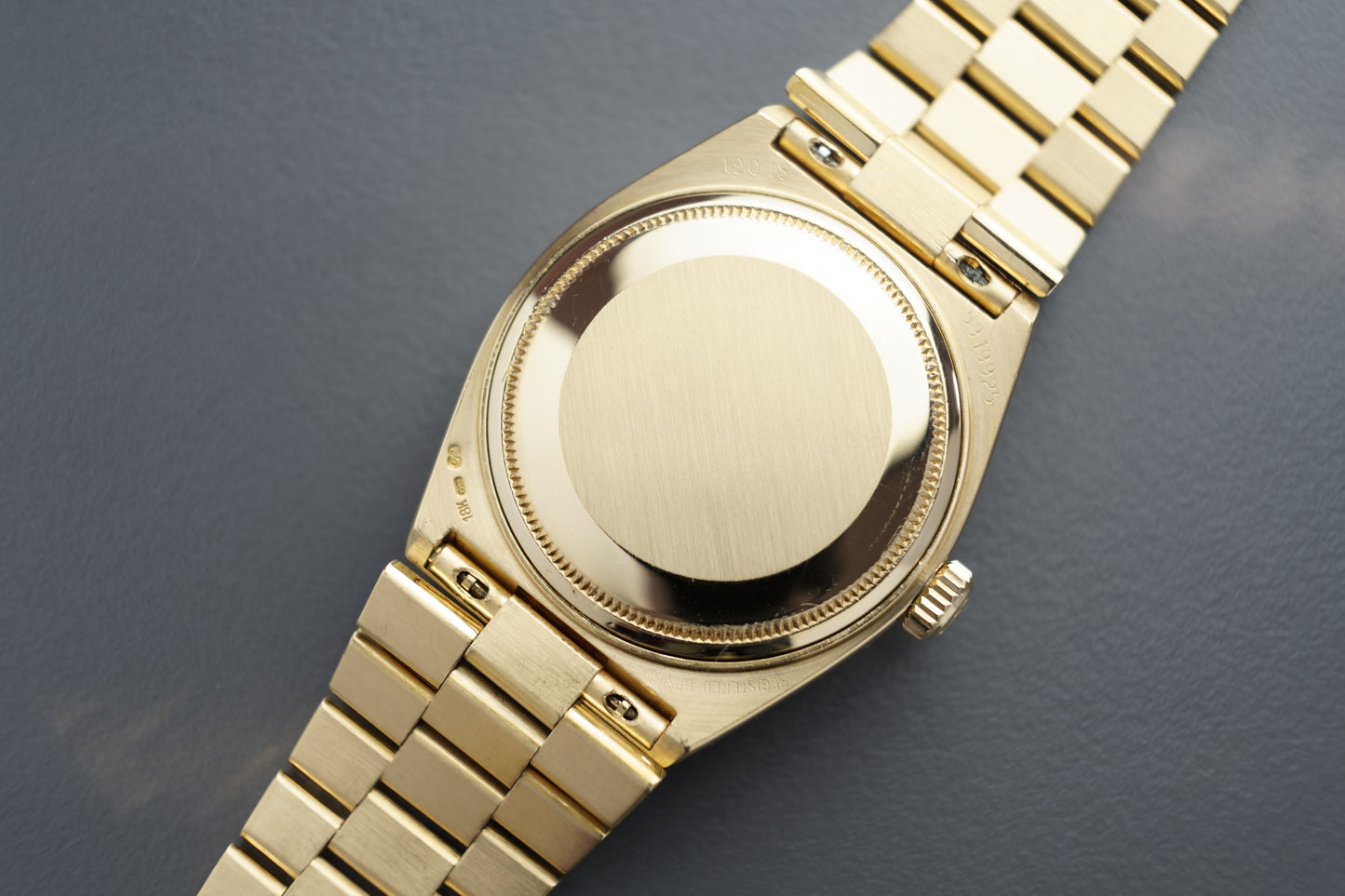 Oysterquartz Day-Date Ref. 19018 Weiß | 36mm Vollgold