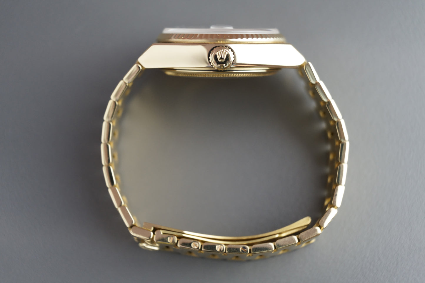 Oysterquartz Day-Date Ref. 19018 Weiß | 36mm Vollgold