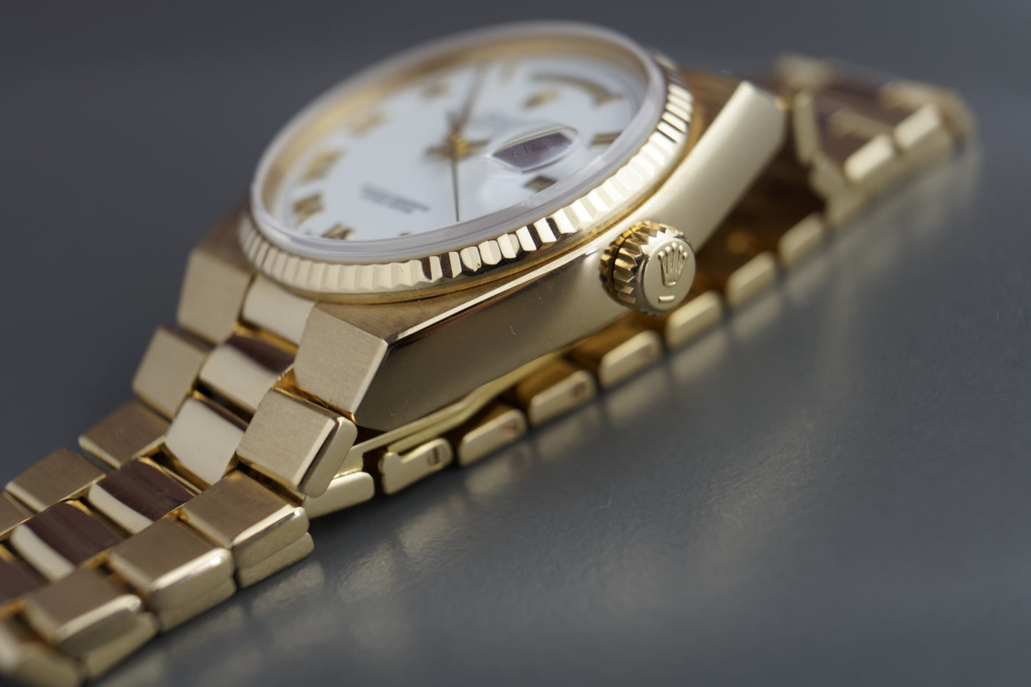 Oysterquartz Day-Date Ref. 19018 Weiß | 36mm Vollgold