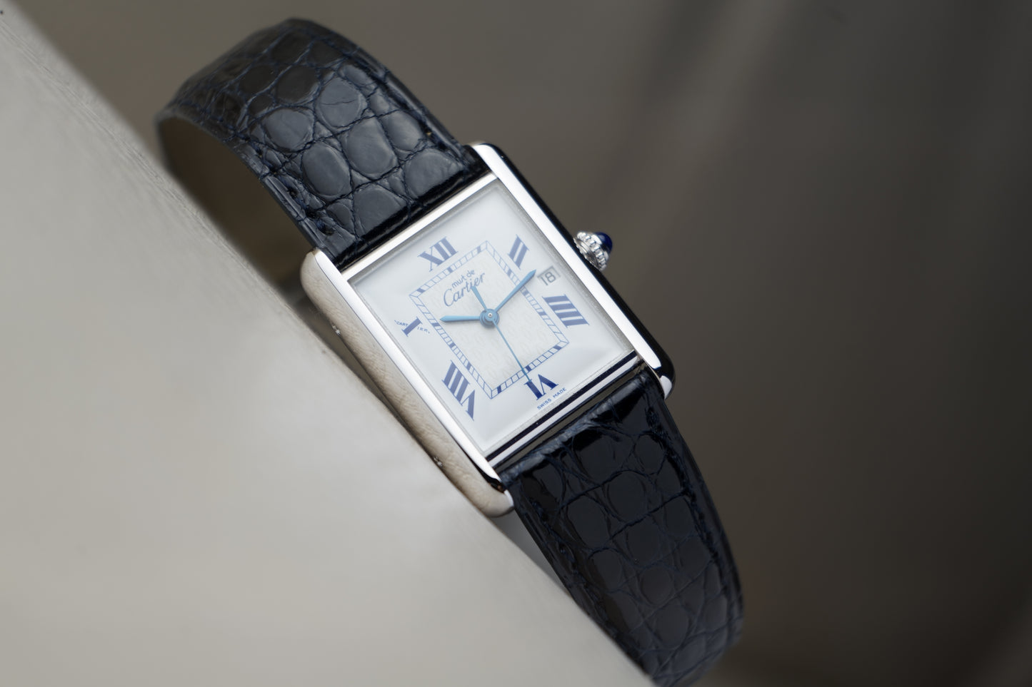 Tank Vermeil 2414 25 x 33 mm Roman Numerals