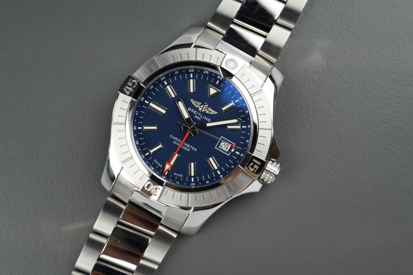 Avenger GMT 45mm Automatic