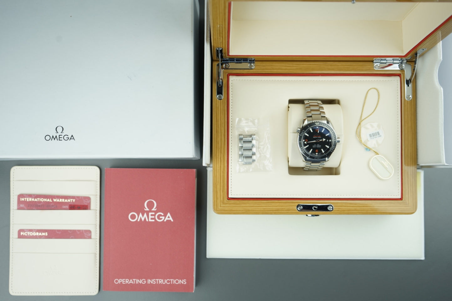 Seamaster Planet Ocean 42mm Automatic | Full Set