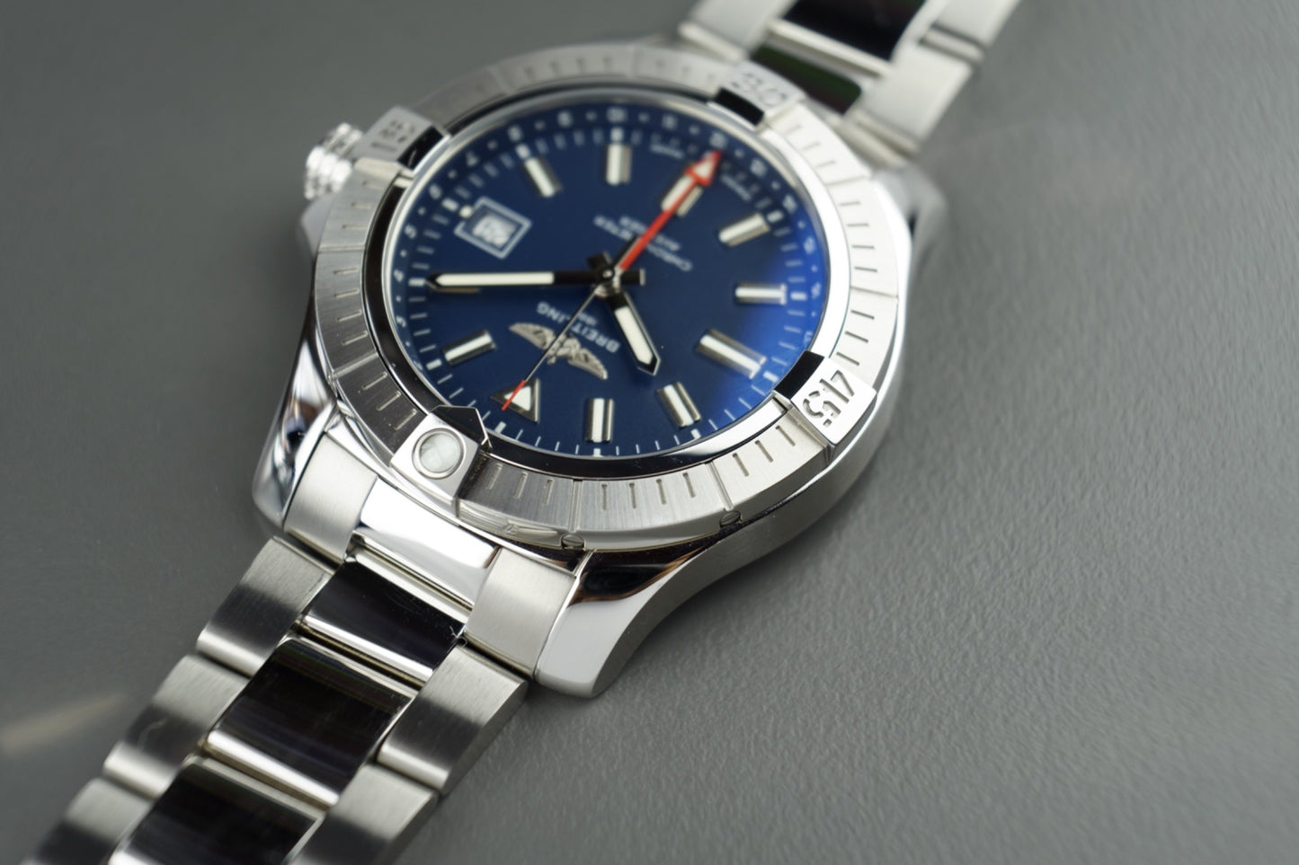 Avenger GMT 45mm Automatic