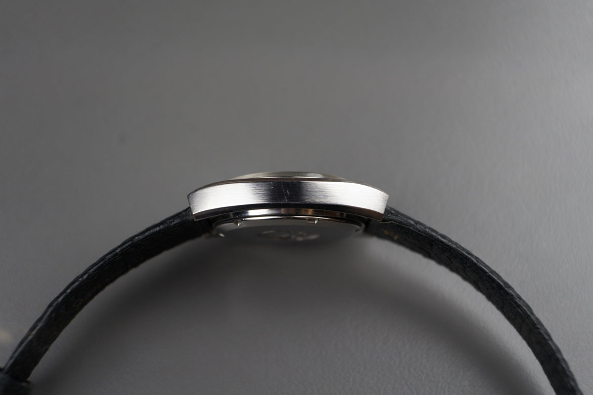 Megaquartz 39mm Quarz