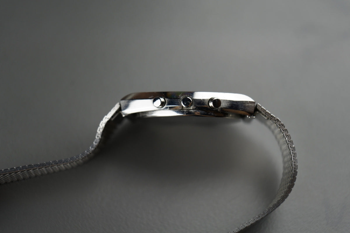 Speedmaster LCD 34mm Quarz