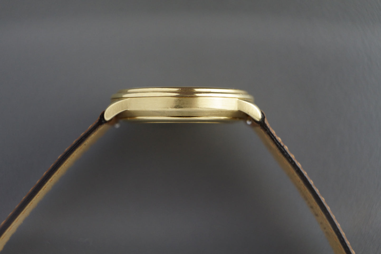 Dual Time Automatik Réf. 25685 | Full Set 36mm 18K Gelbgold
