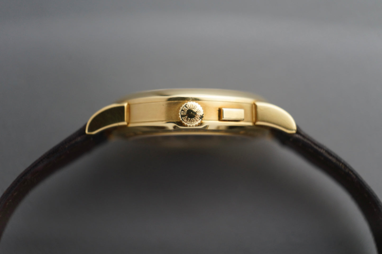 Saxonia Grossdatum Handaufzug 18k | 34mm