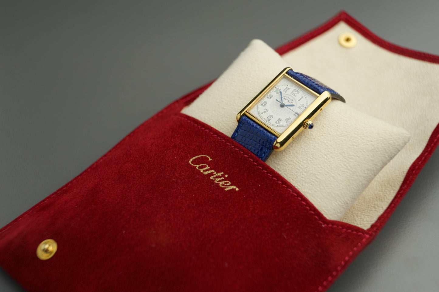 Tank Vermeil 2413 25 x 33 mm Arabic Numerals Etui